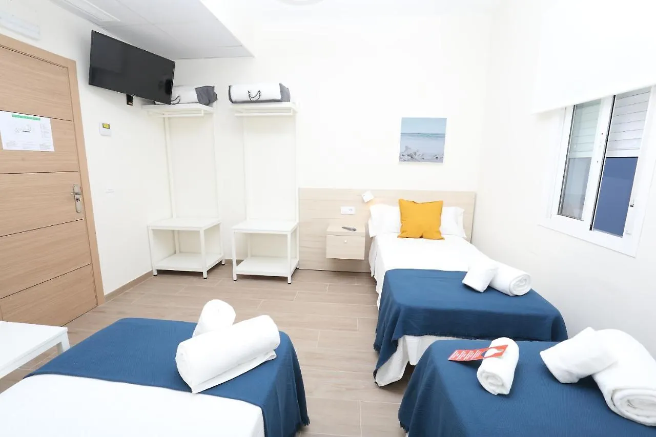 H.Palmones Hostel  Palmones